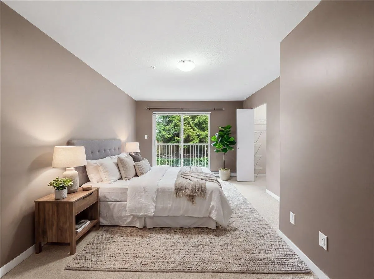 7337 Macpherson Avenue #209