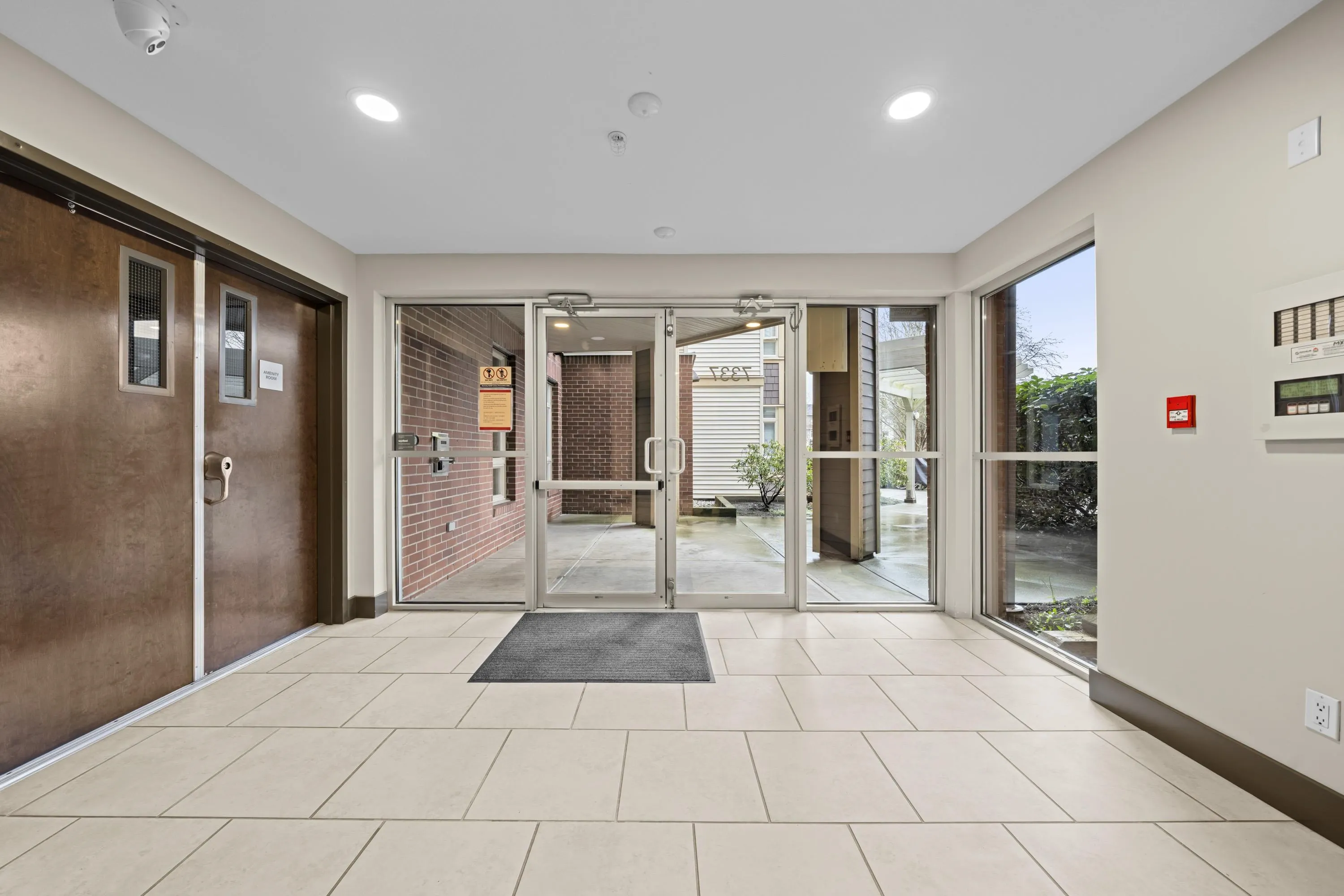 7337 Macpherson Avenue #209