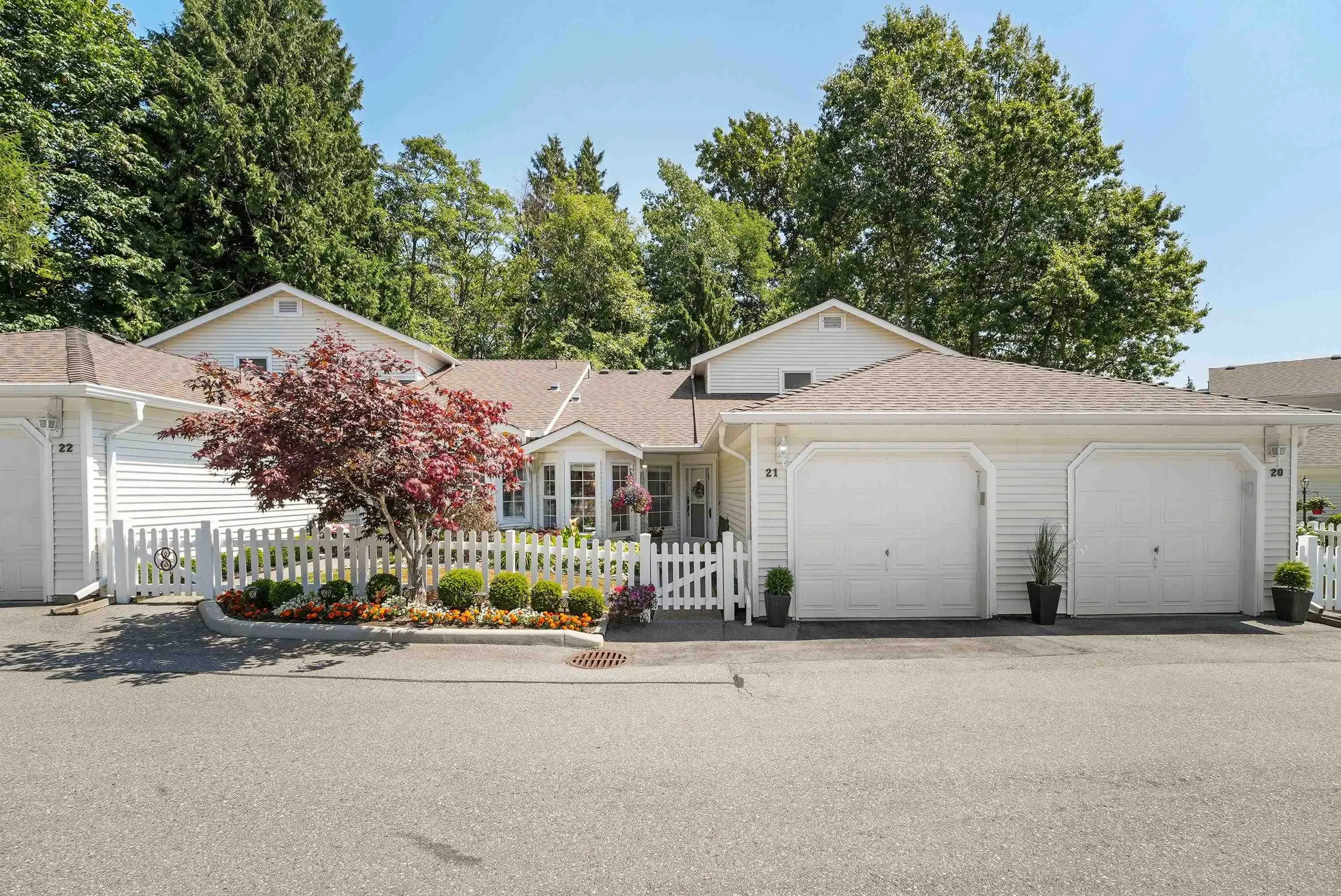 6537 138 Street #21