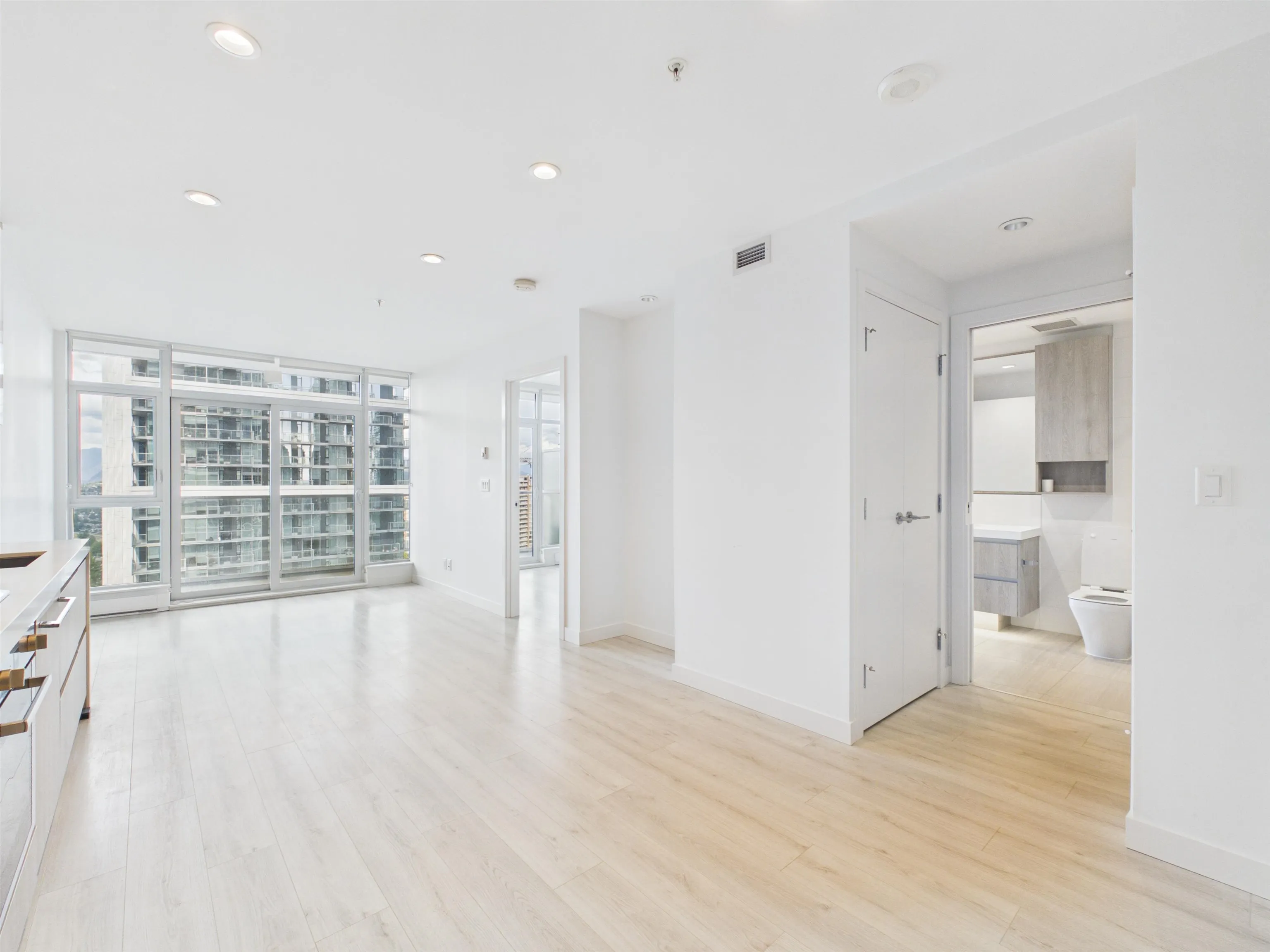 6080 Mckay Avenue #1605
