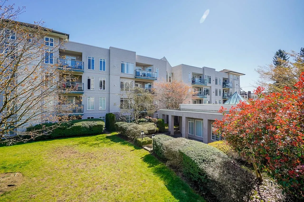 32075 George Ferguson Way #208
