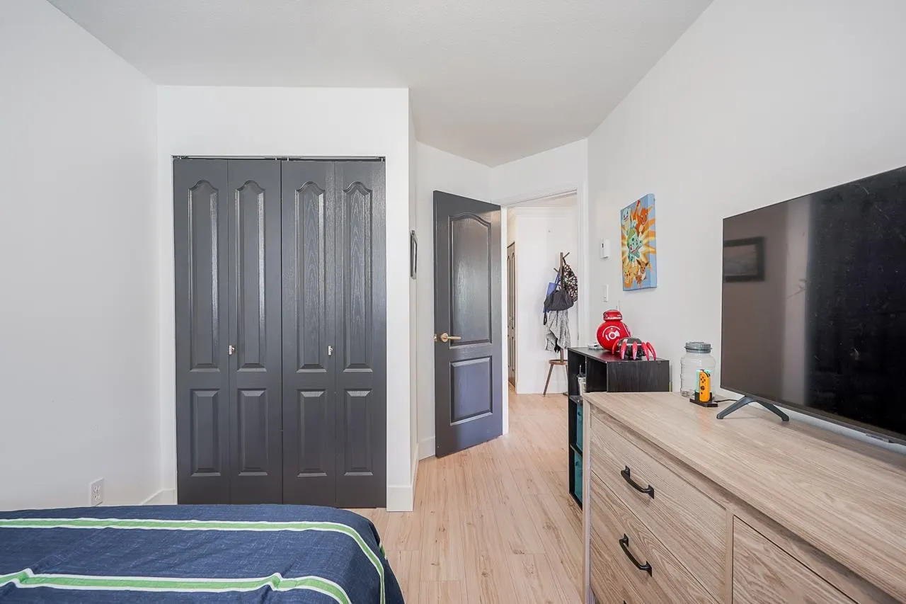 32075 George Ferguson Way #208