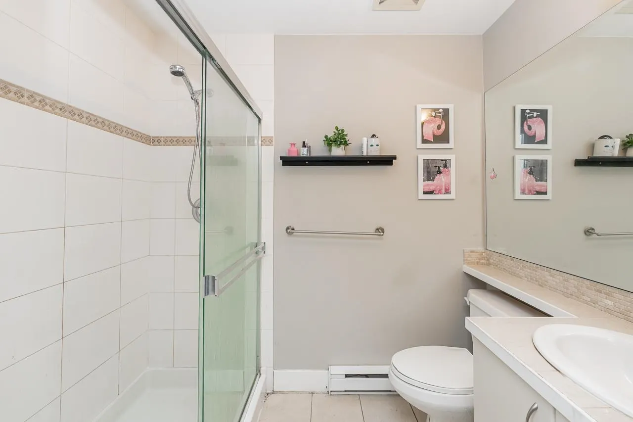 21535 88 Avenue #15
