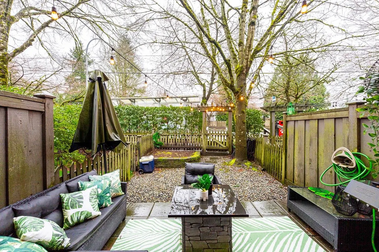 21535 88 Avenue #15