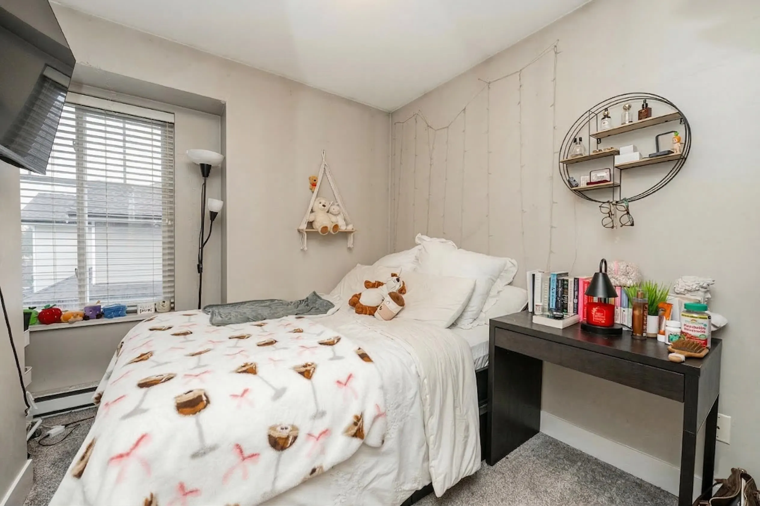 21535 88 Avenue #15
