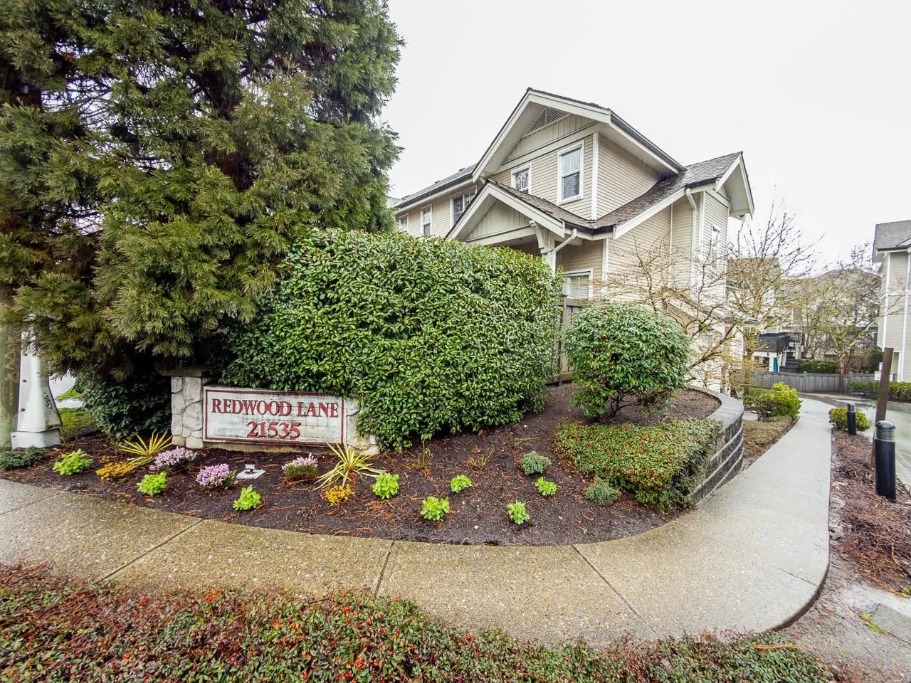 21535 88 Avenue #15