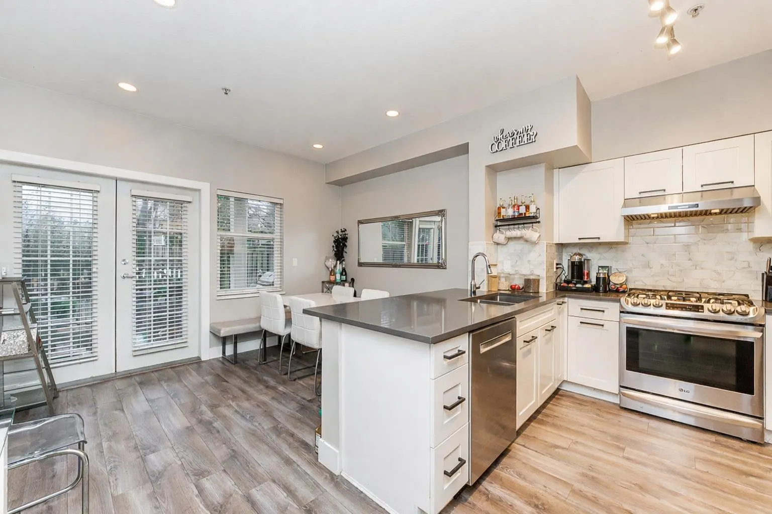 21535 88 Avenue #15