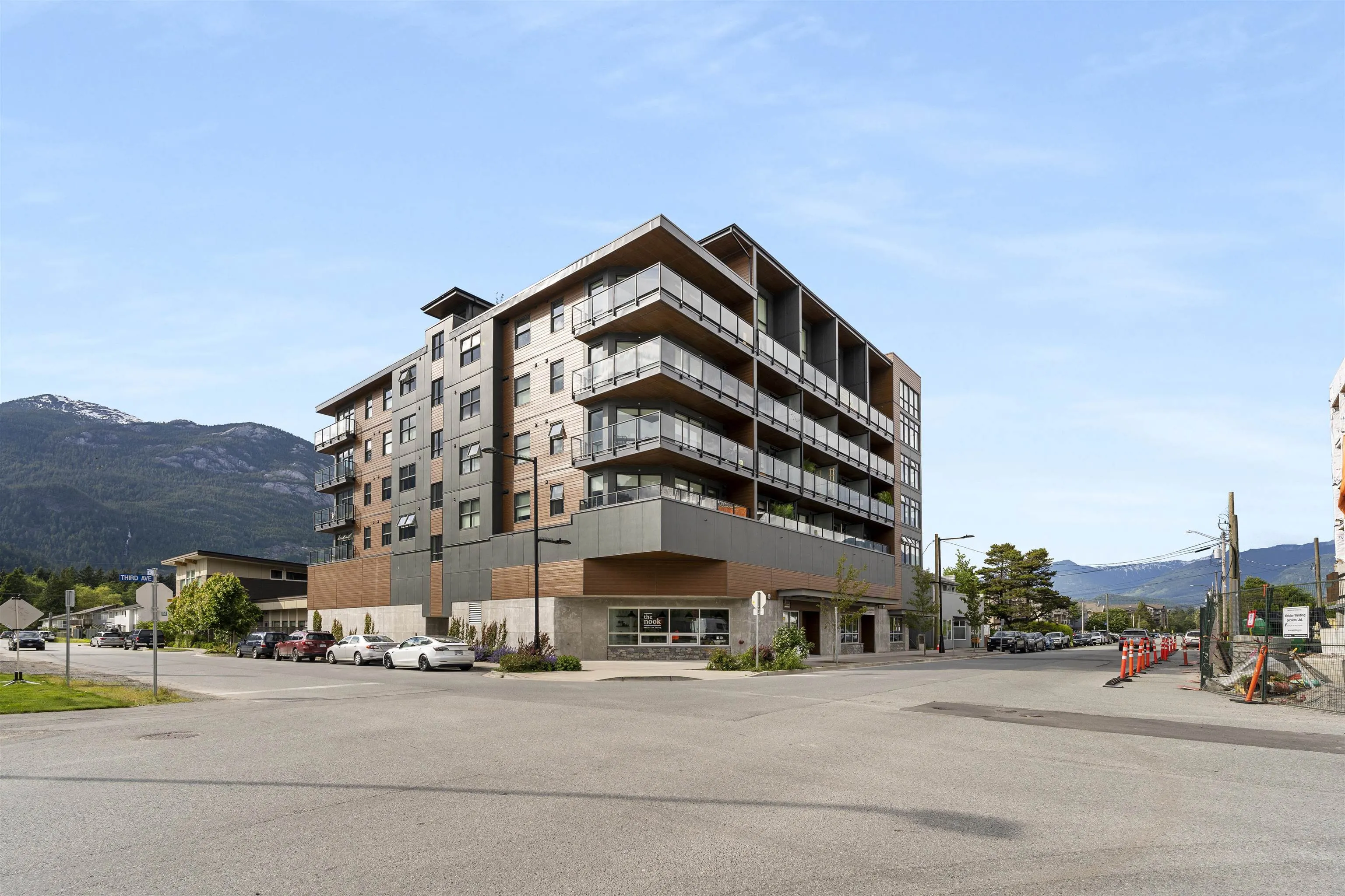38013 Third Avenue #509