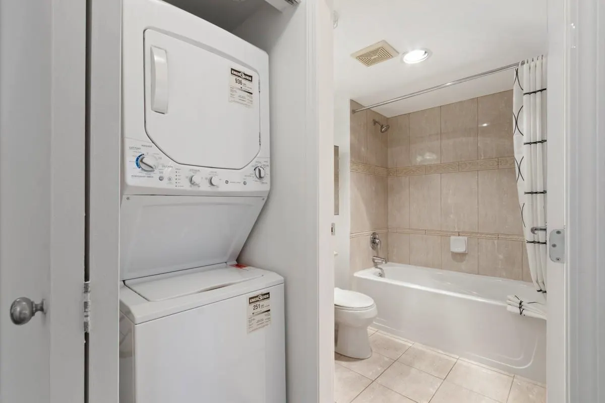 1328 W Pender Street #1703