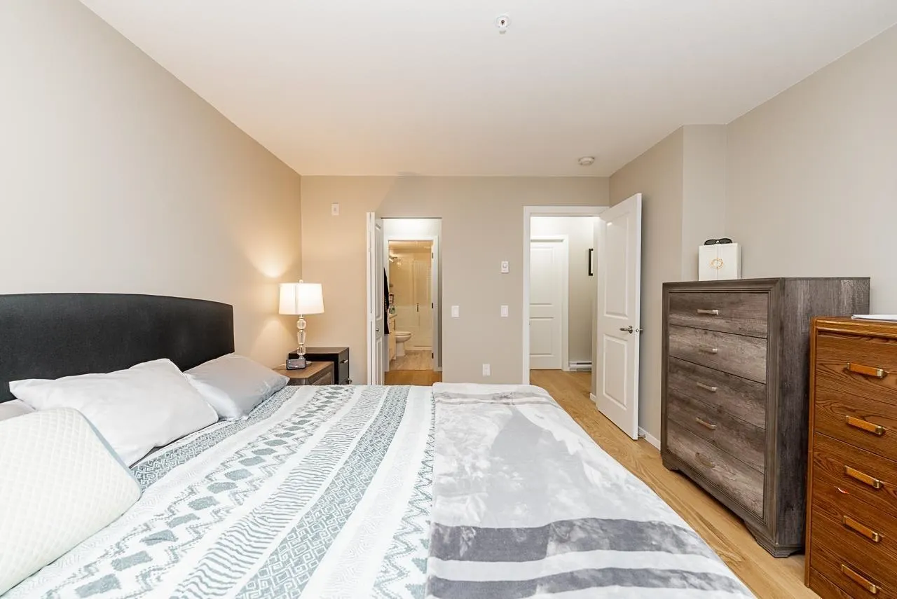 13911 70 Avenue #302