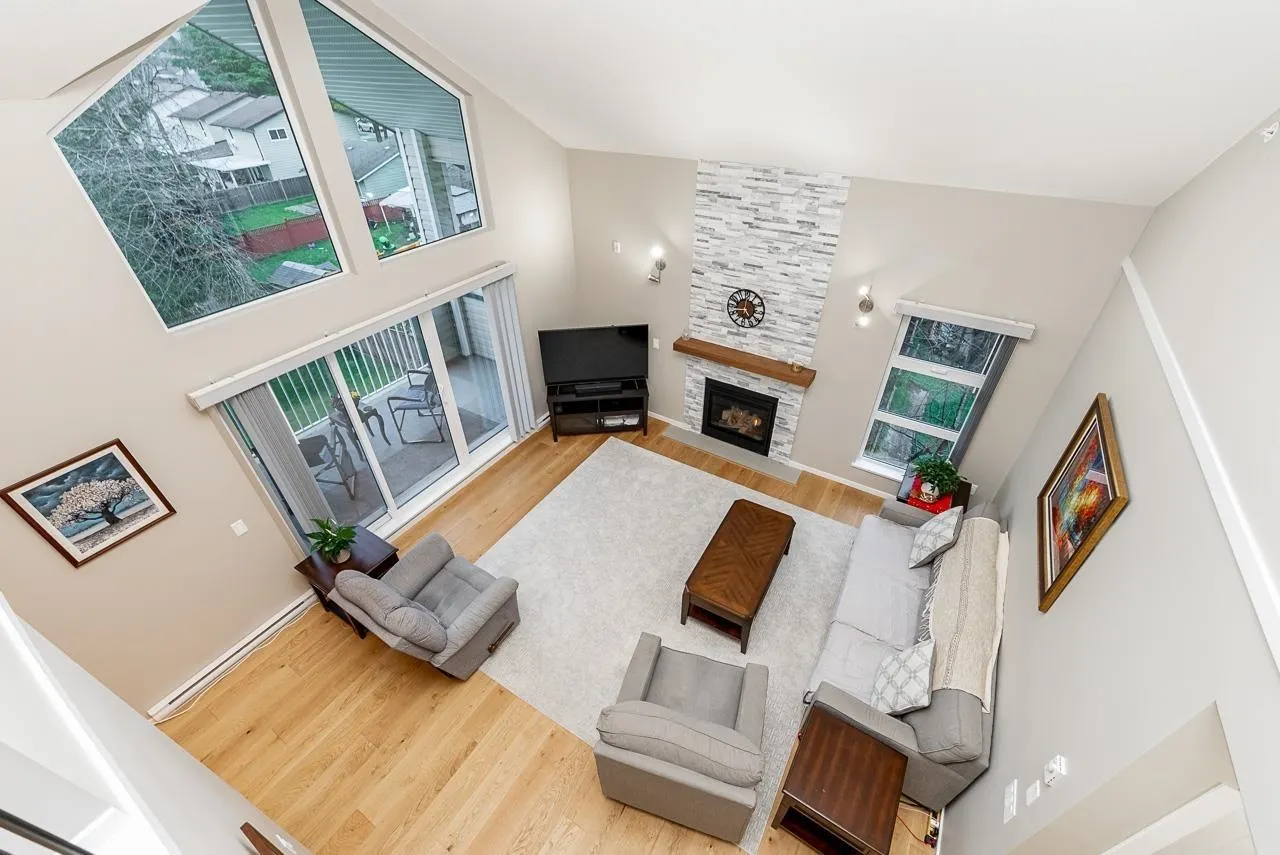 13911 70 Avenue #302