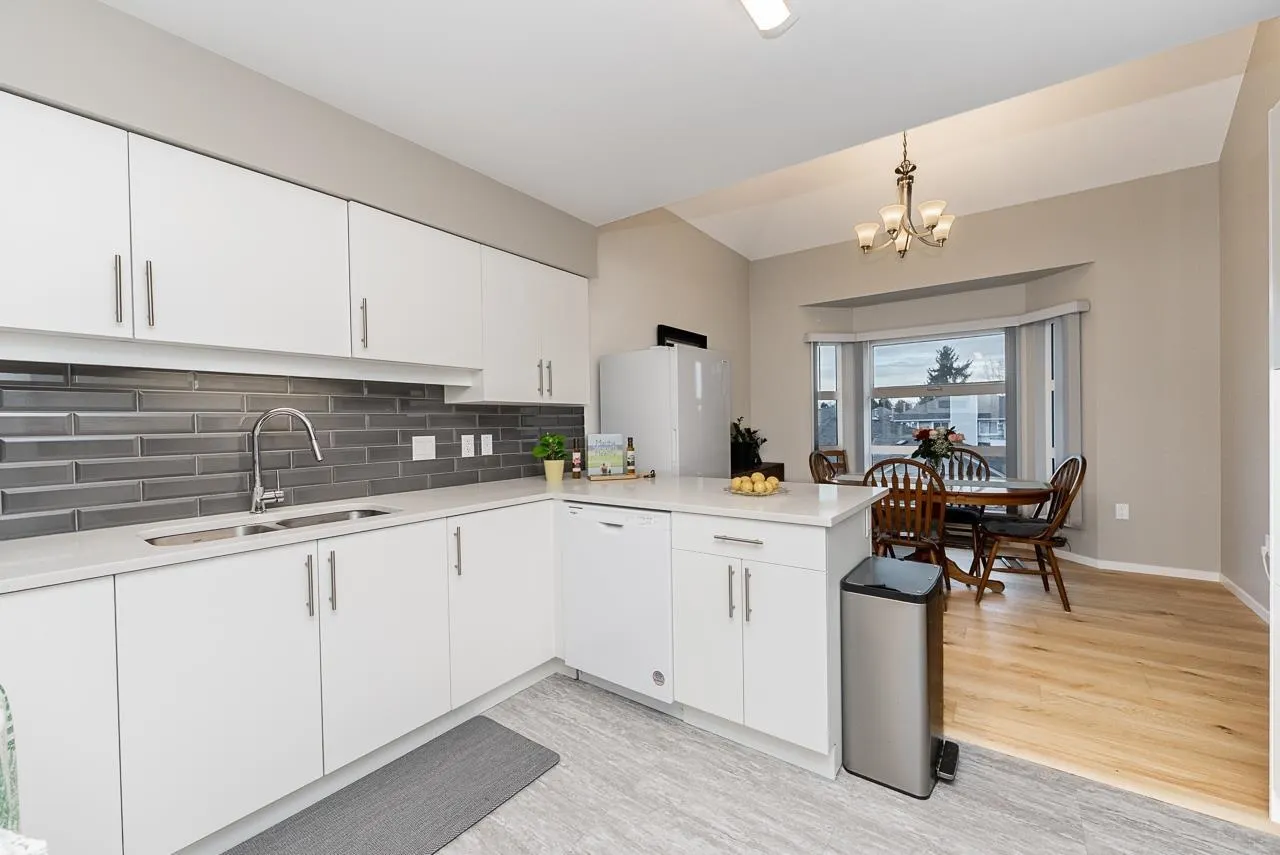 13911 70 Avenue #302