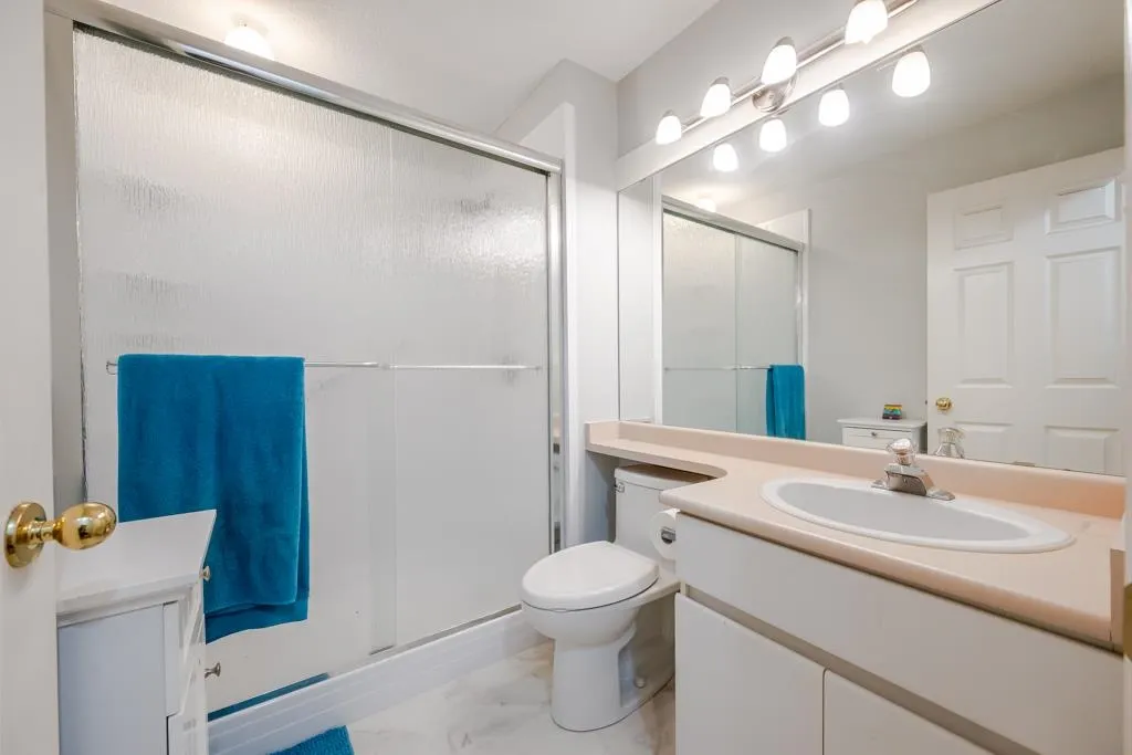 10250 155a Street #112