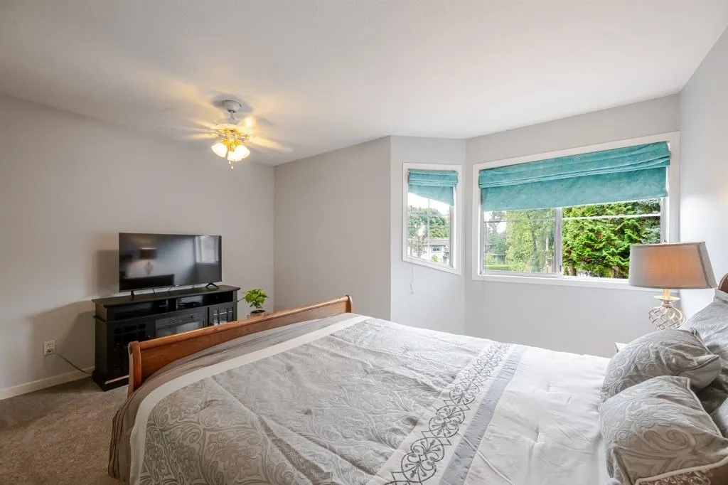 10250 155a Street #112