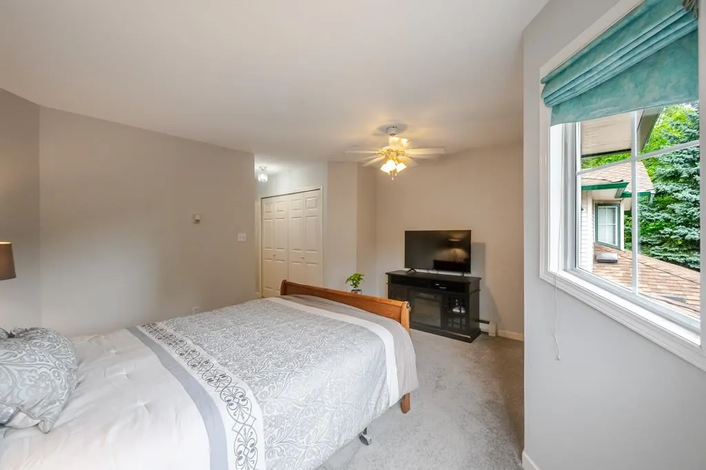 10250 155a Street #112