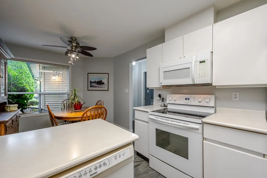 10250 155a Street #112