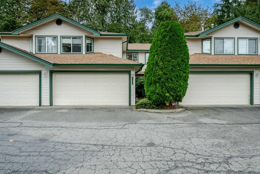 10250 155a Street #112
