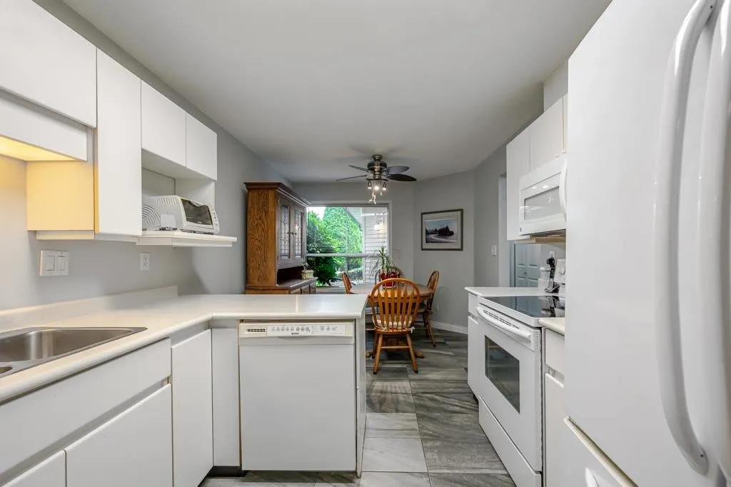10250 155a Street #112