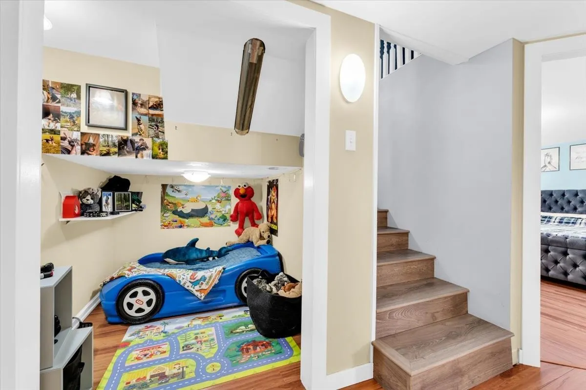 6066 Tyson Road