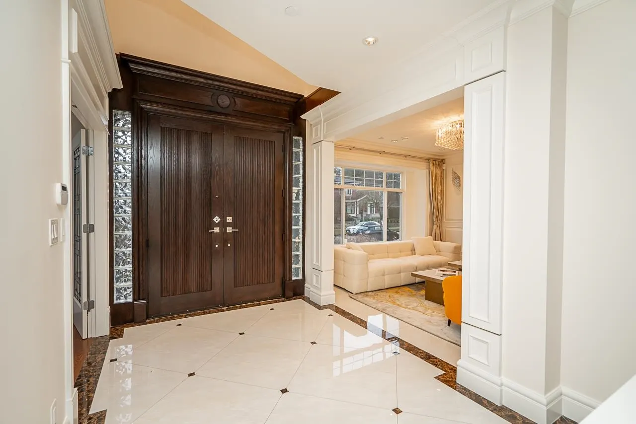 4xxxx-1 W 28th Avenue