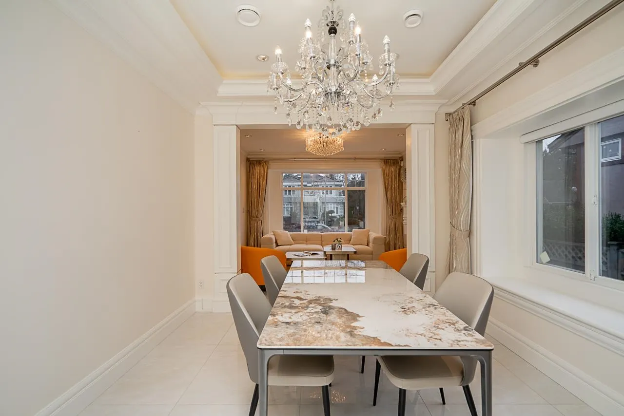 4xxx-1 W 28th Avenue