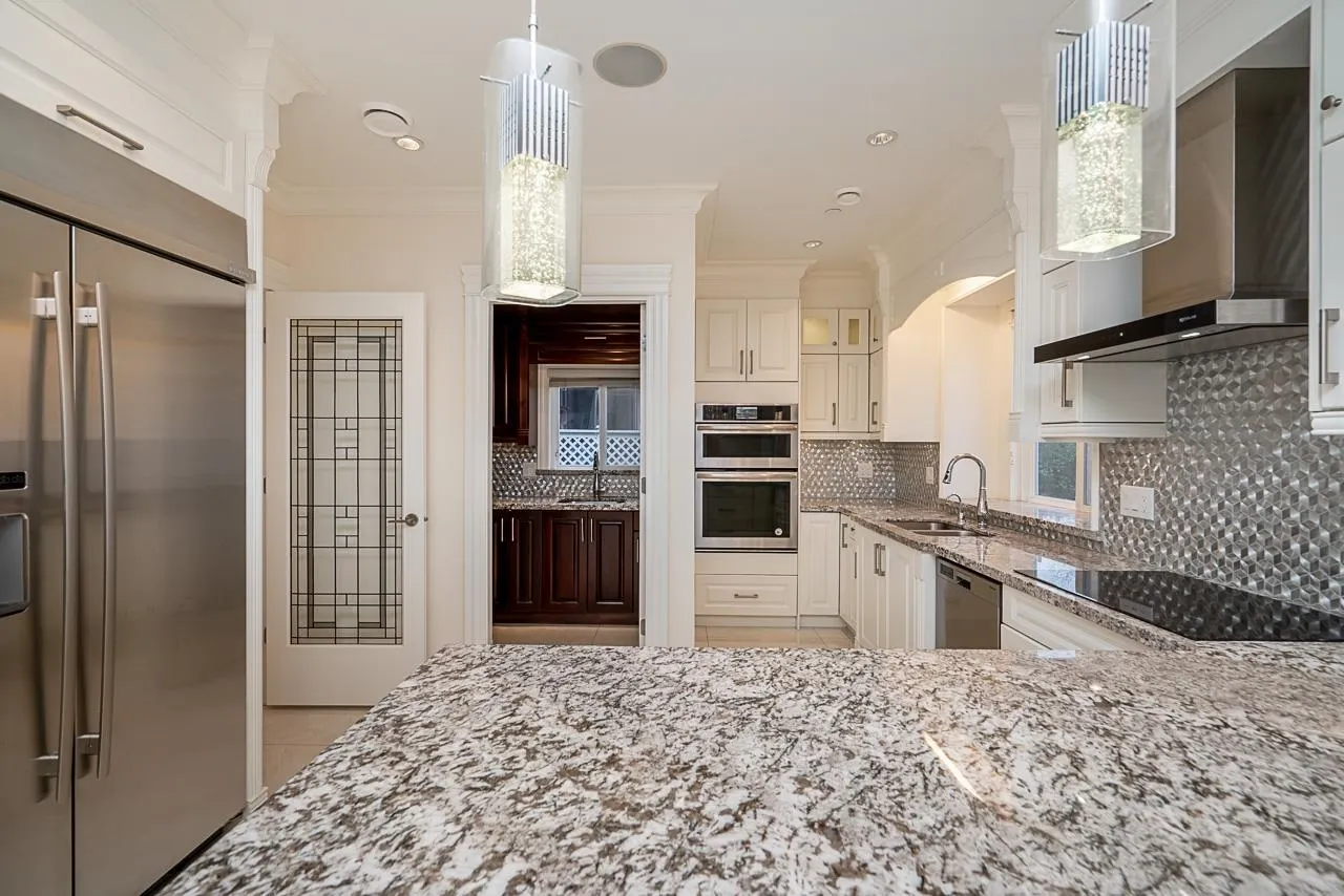 4xxxx-1 W 28th Avenue