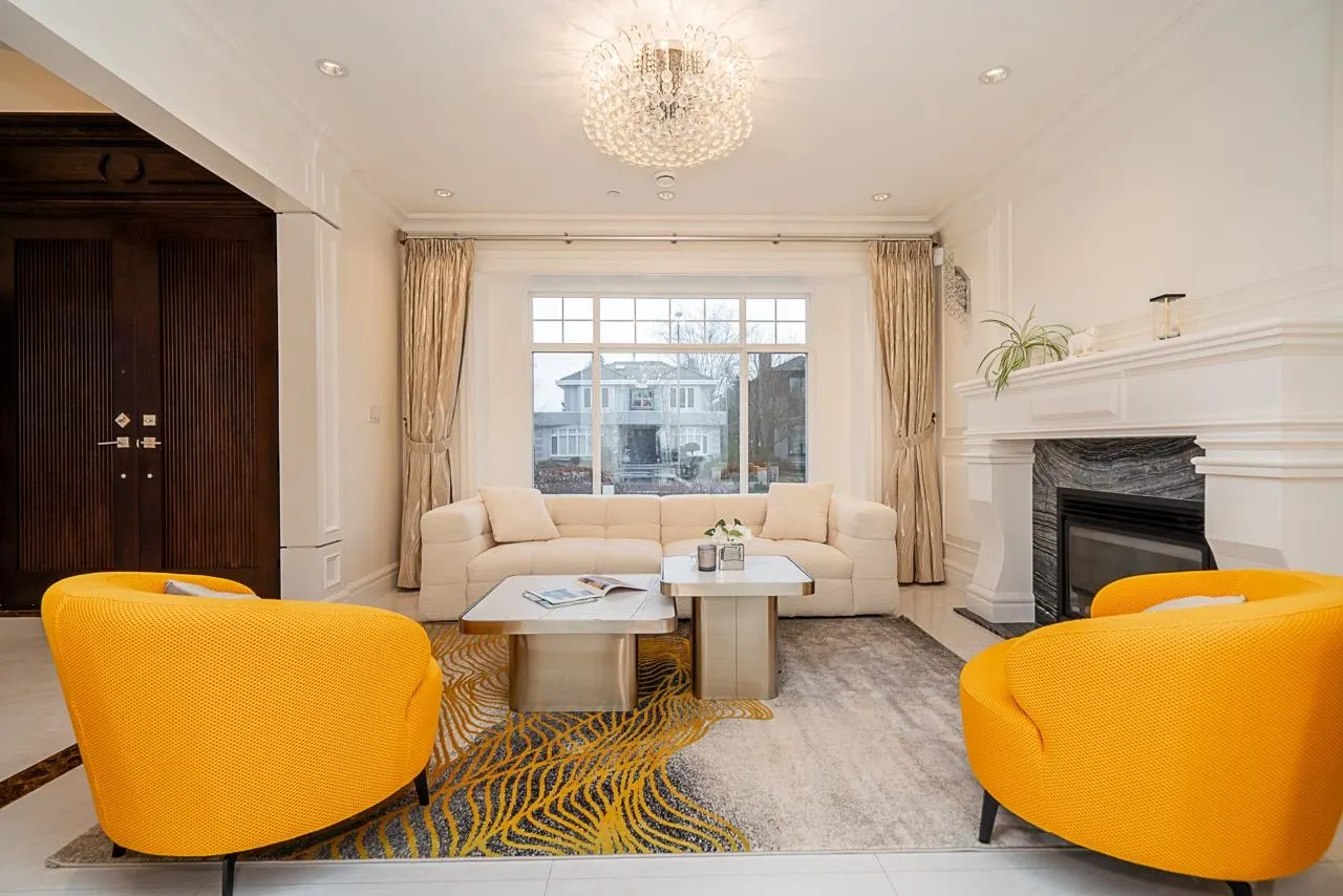4xxx-1 W 28th Avenue