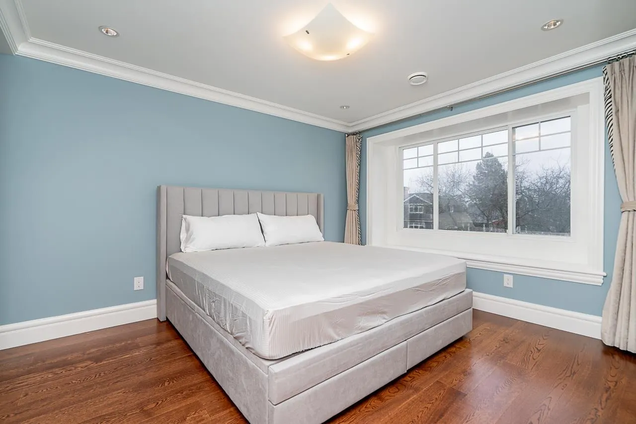 4xxx-1 W 28th Avenue