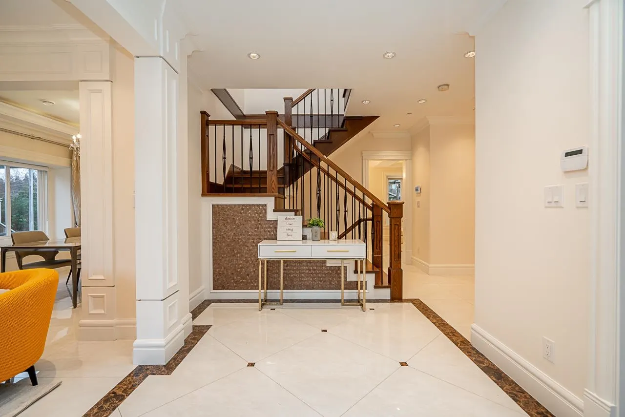 4xxxx-1 W 28th Avenue