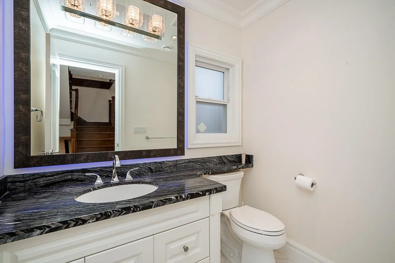 4xxxx-1 W 28th Avenue