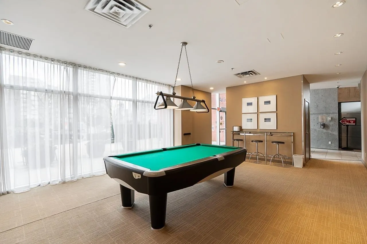 2505 455 Beach Crescent