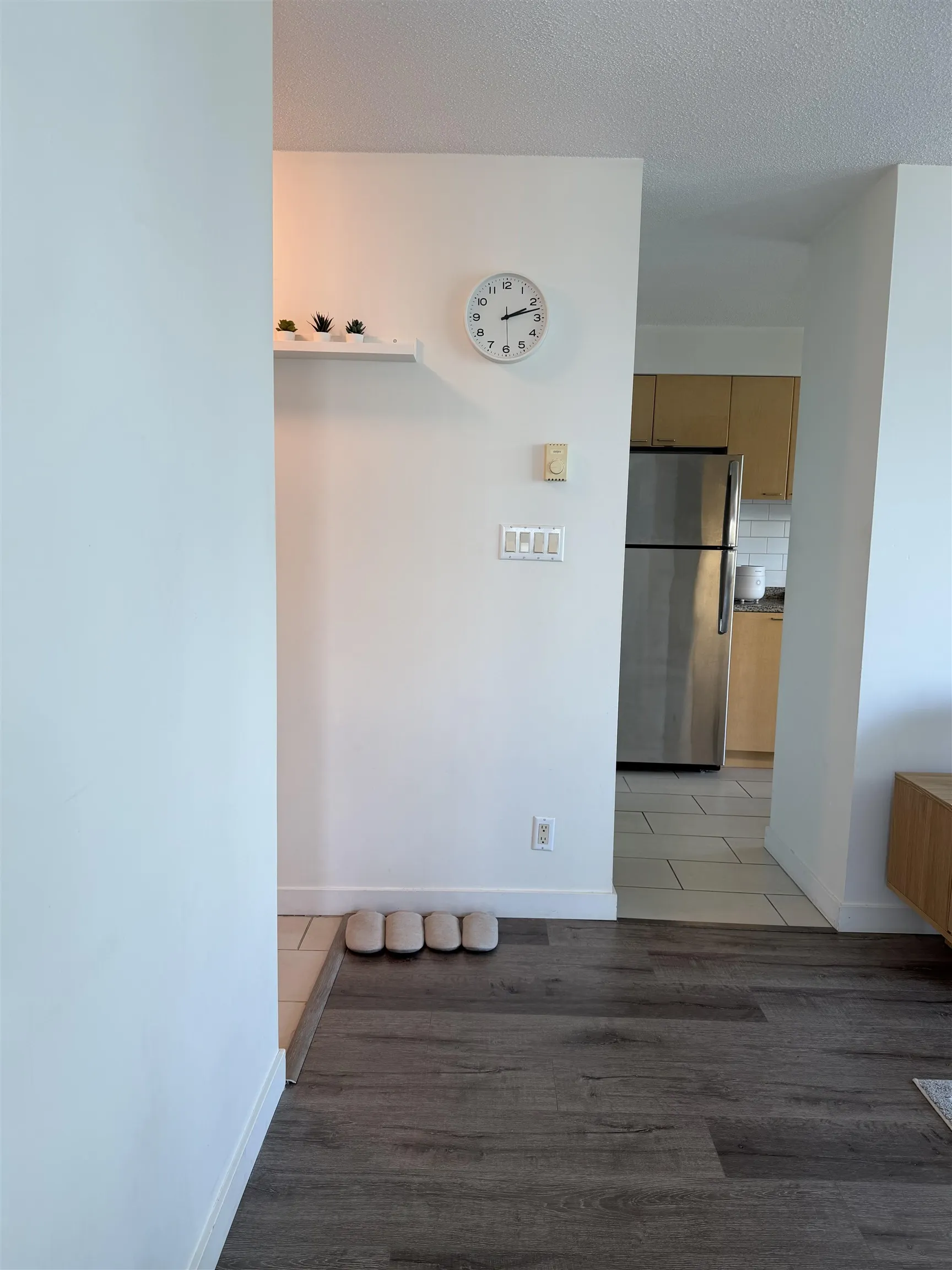 1200 W Georgia Street #1402