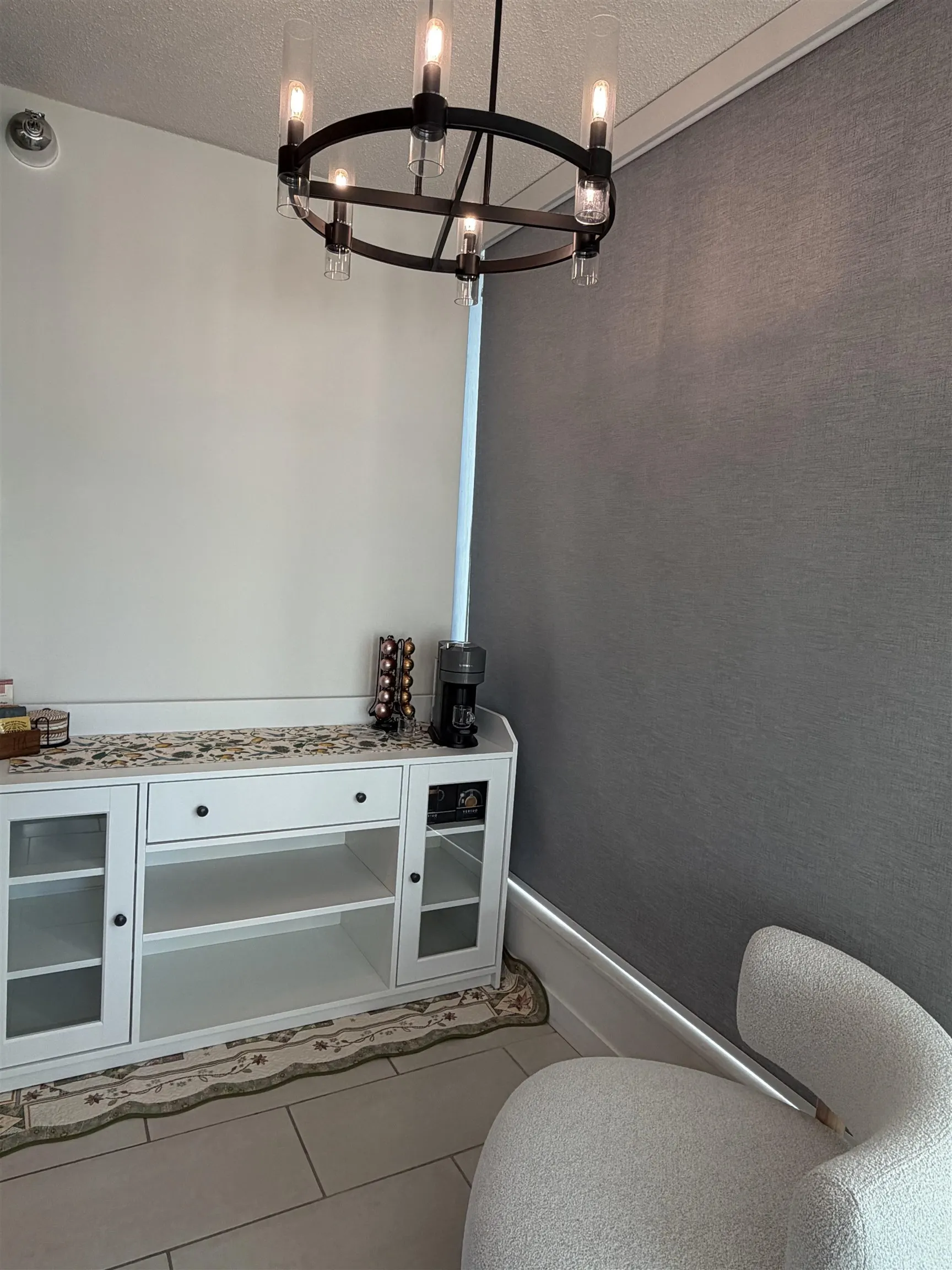 1200 W Georgia Street #1402