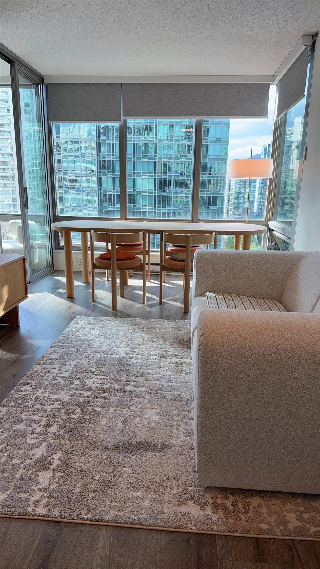 1200 W Georgia Street #1402