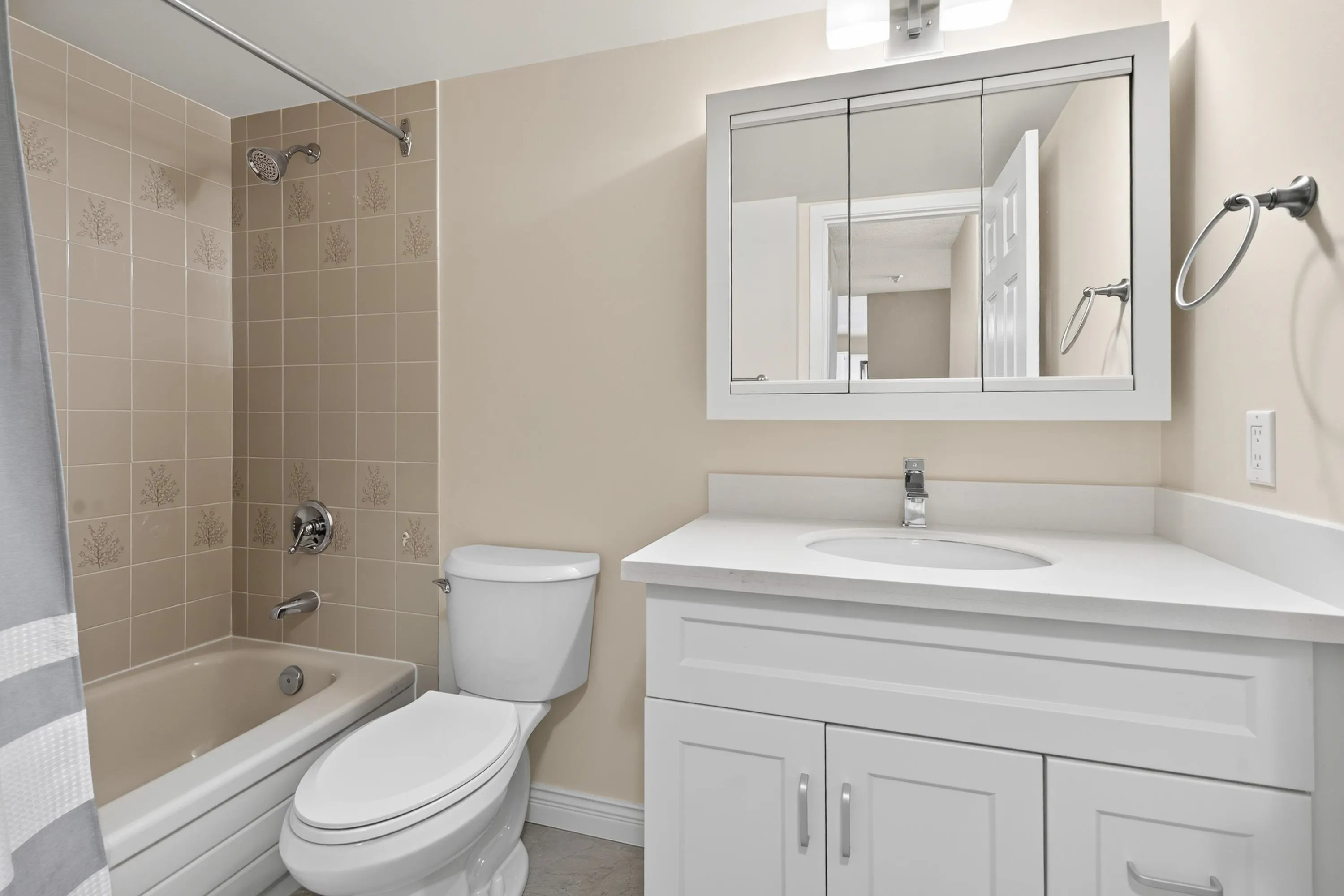 1442 Foster Street #603