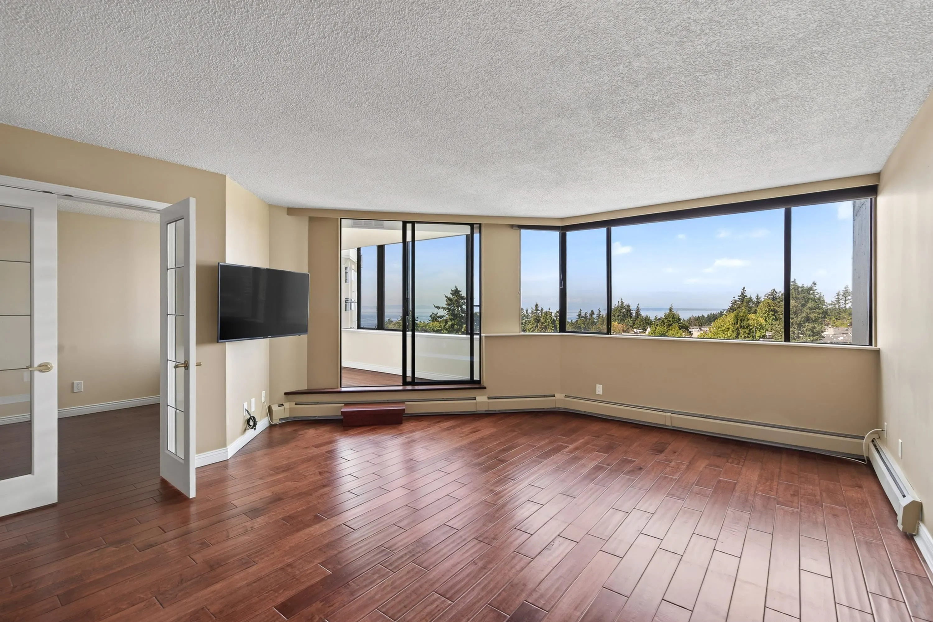 1442 Foster Street #603