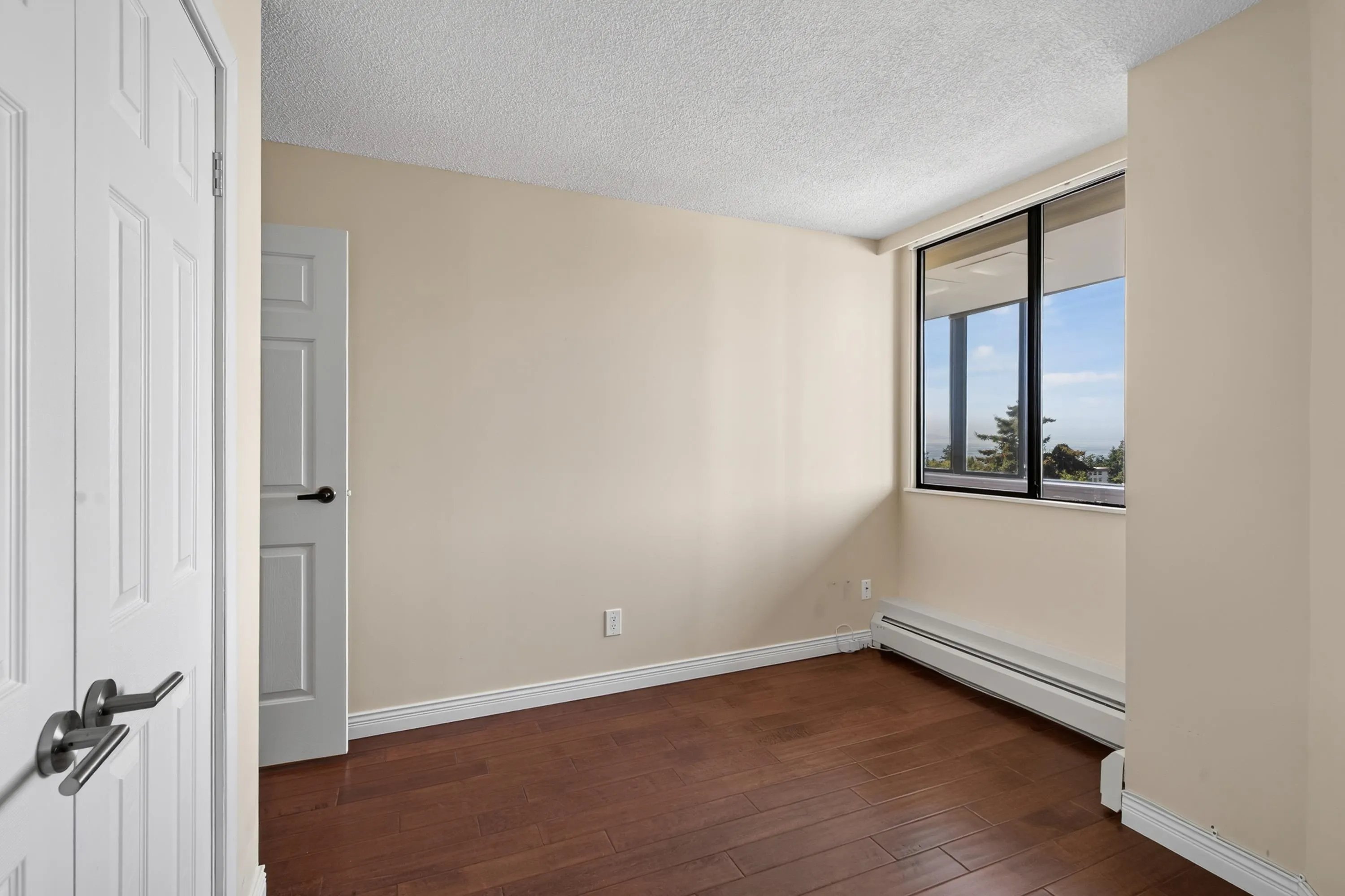 1442 Foster Street #603