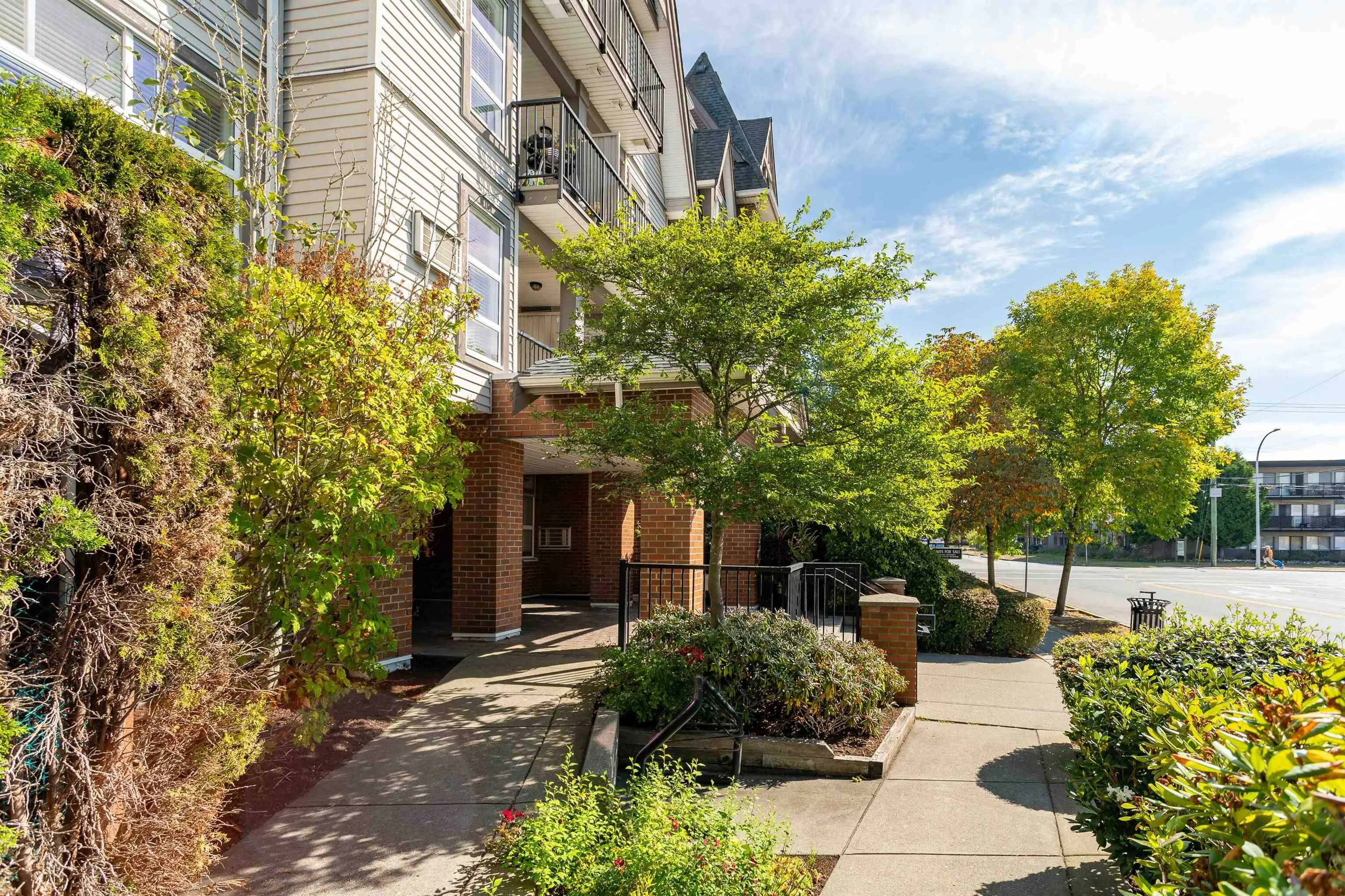 17769 57 Avenue #222