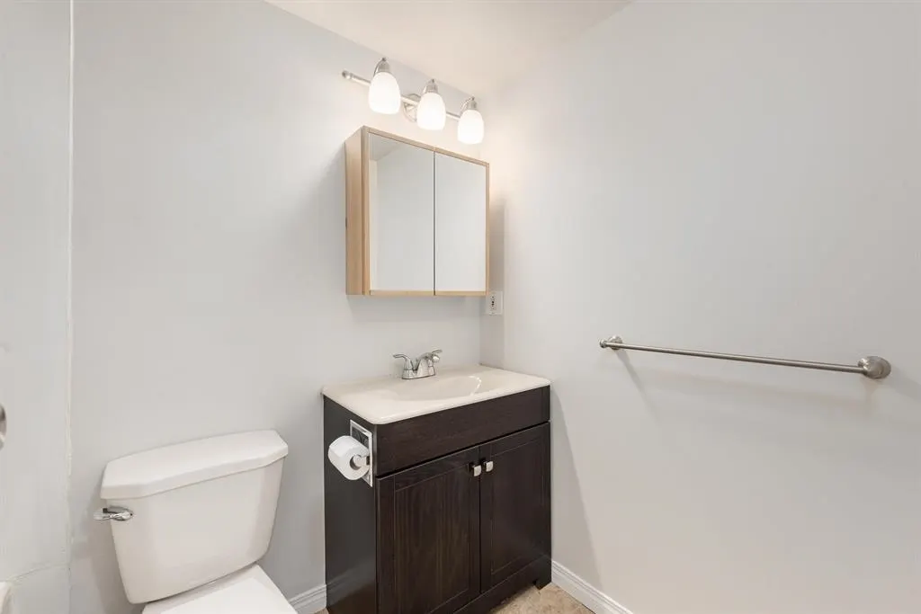 2920 Ash Street #401