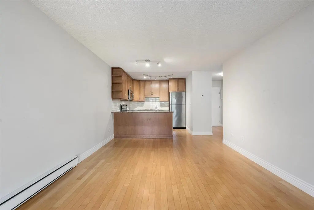 2920 Ash Street #401