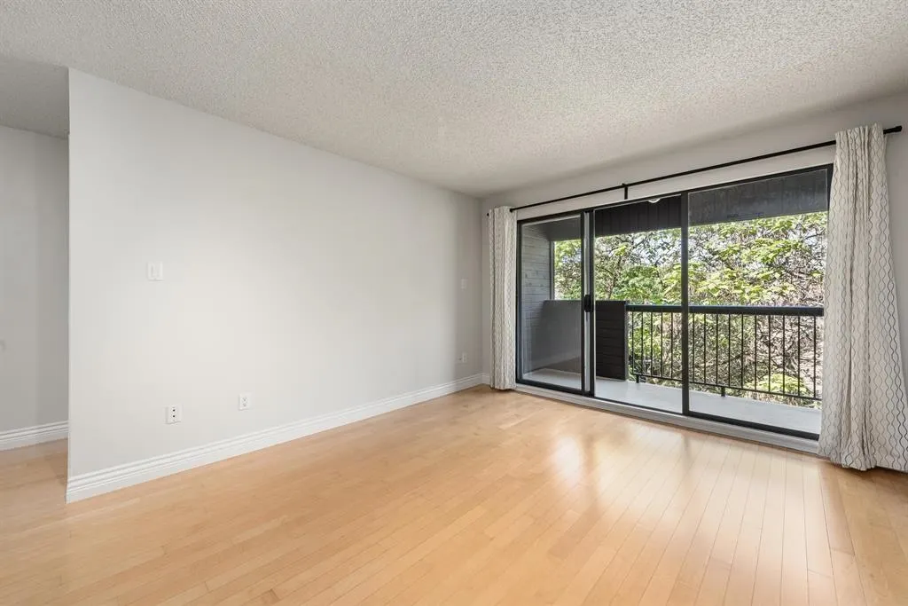 2920 Ash Street #401