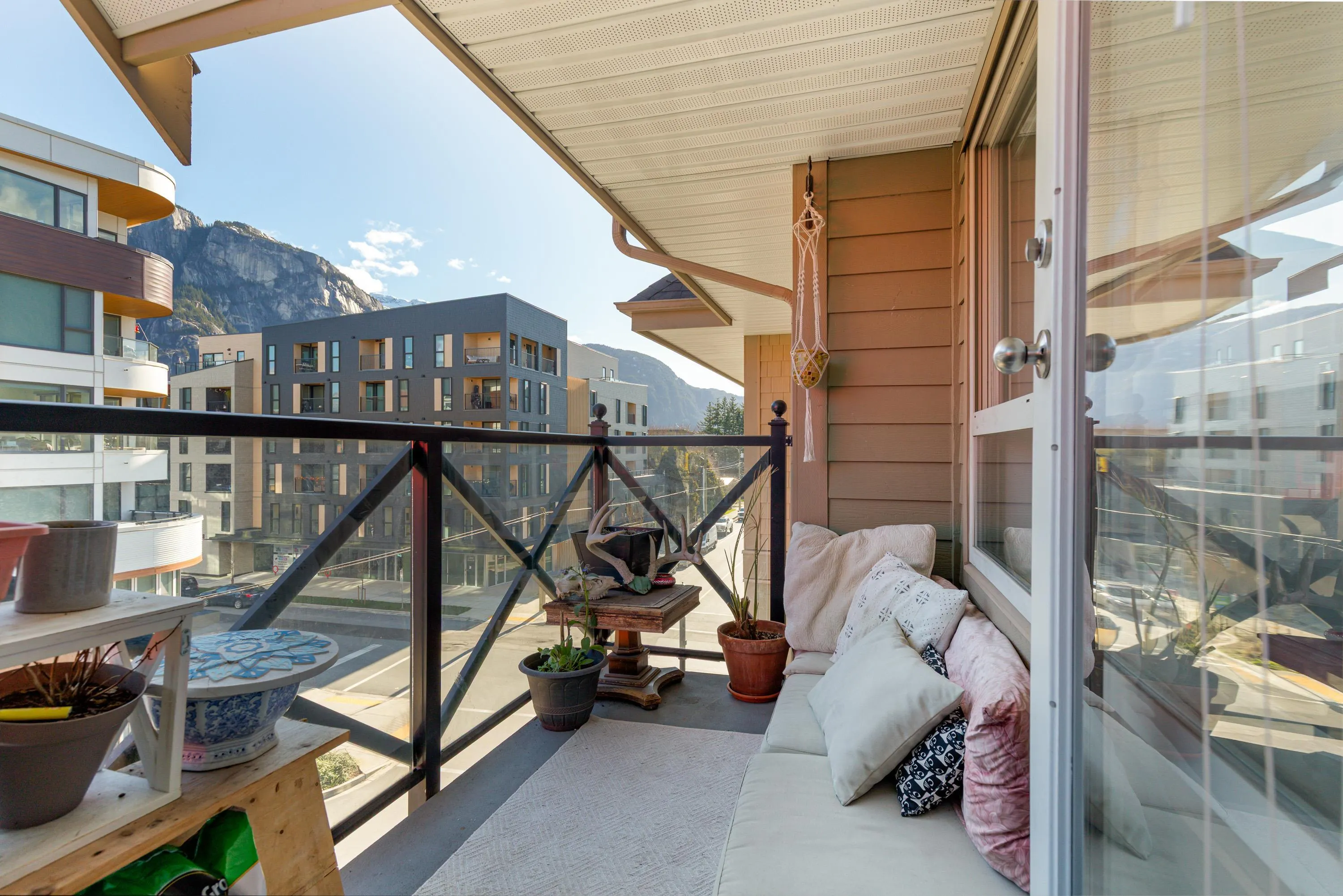 38003 Second Avenue #313