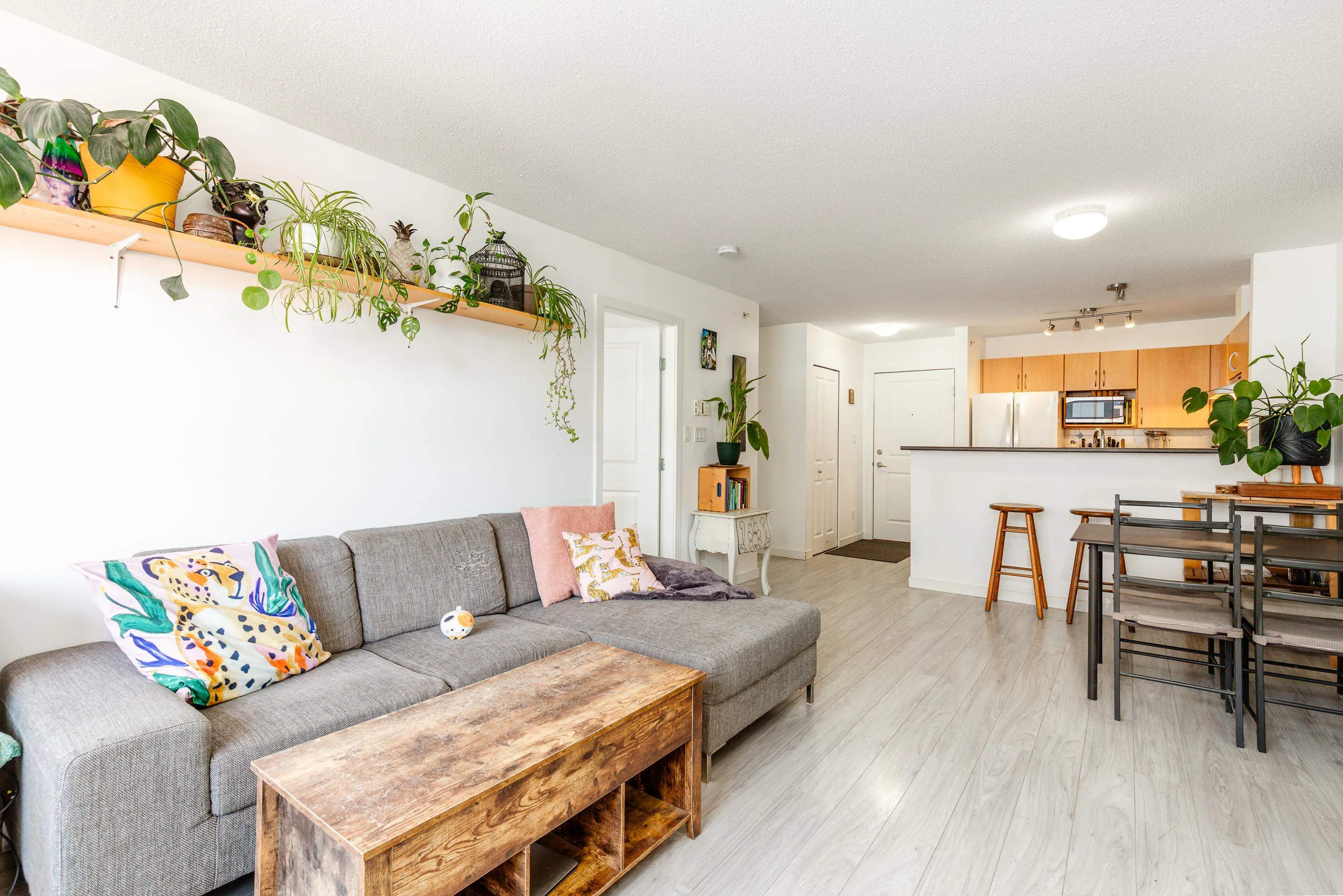 38003 Second Avenue #313