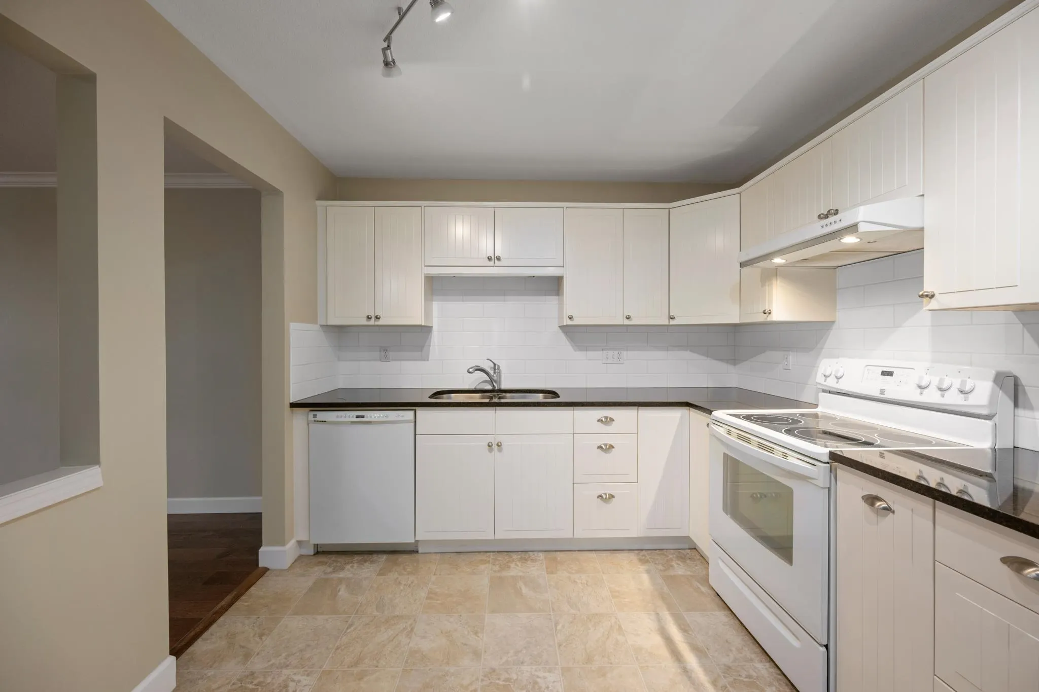 5375 205 Street #112