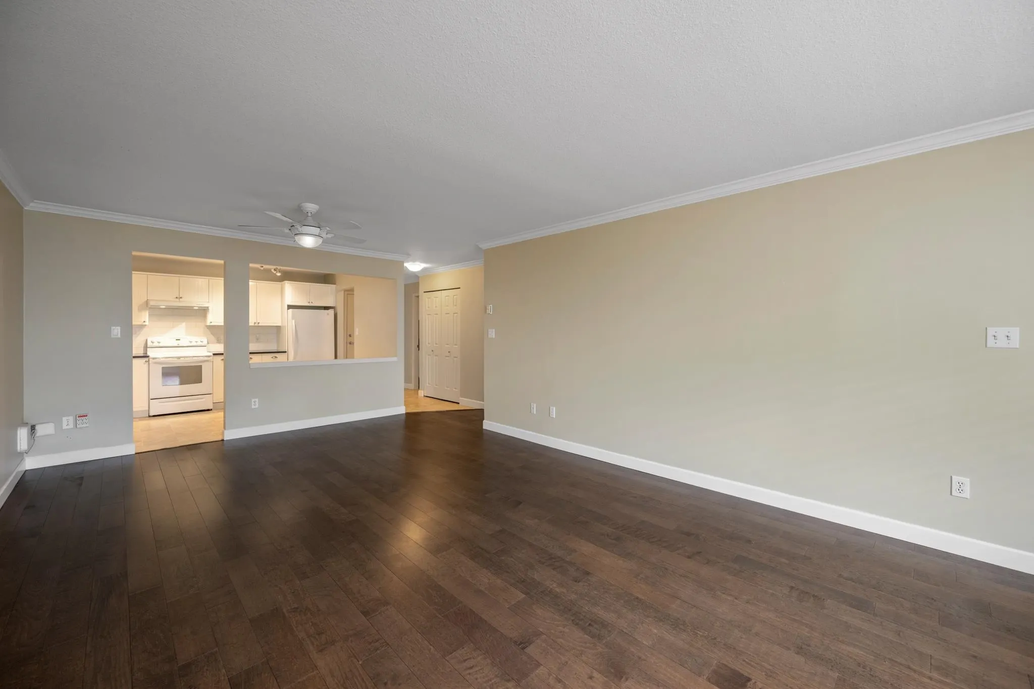 5375 205 Street #112