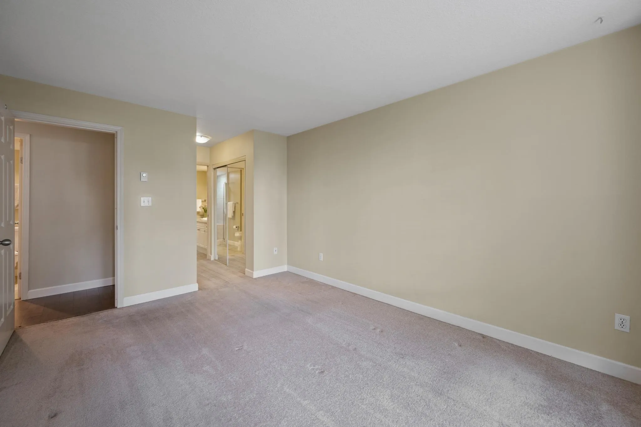5375 205 Street #112