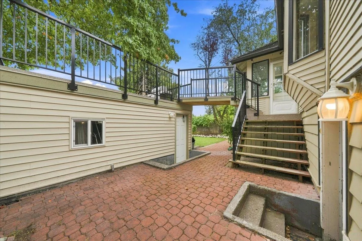 446 Kelly Street