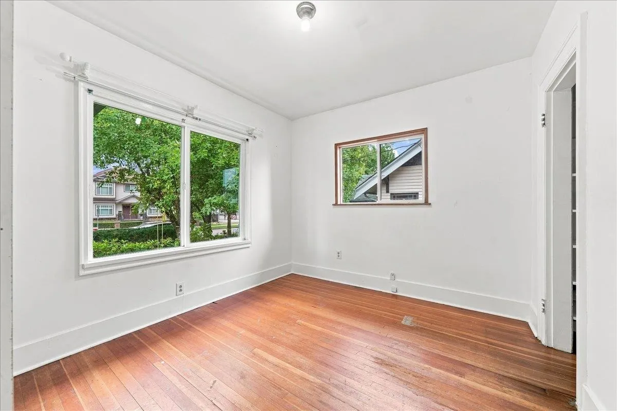 446 Kelly Street