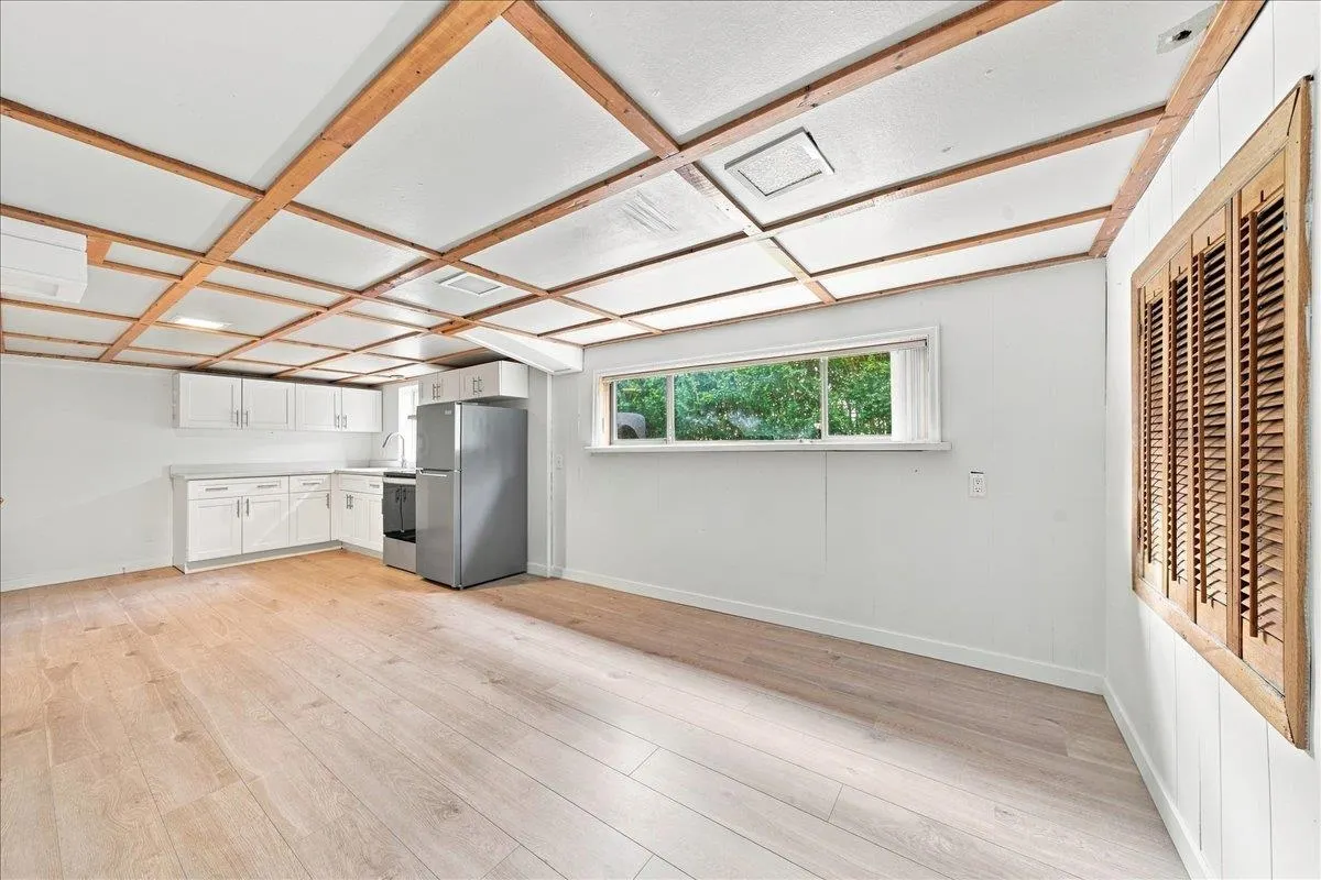 446 Kelly Street