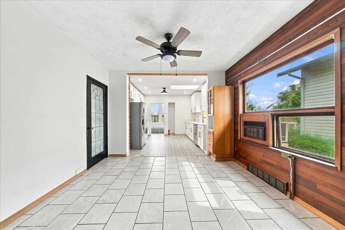 446 Kelly Street